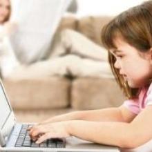 Ребенок и компьютер 